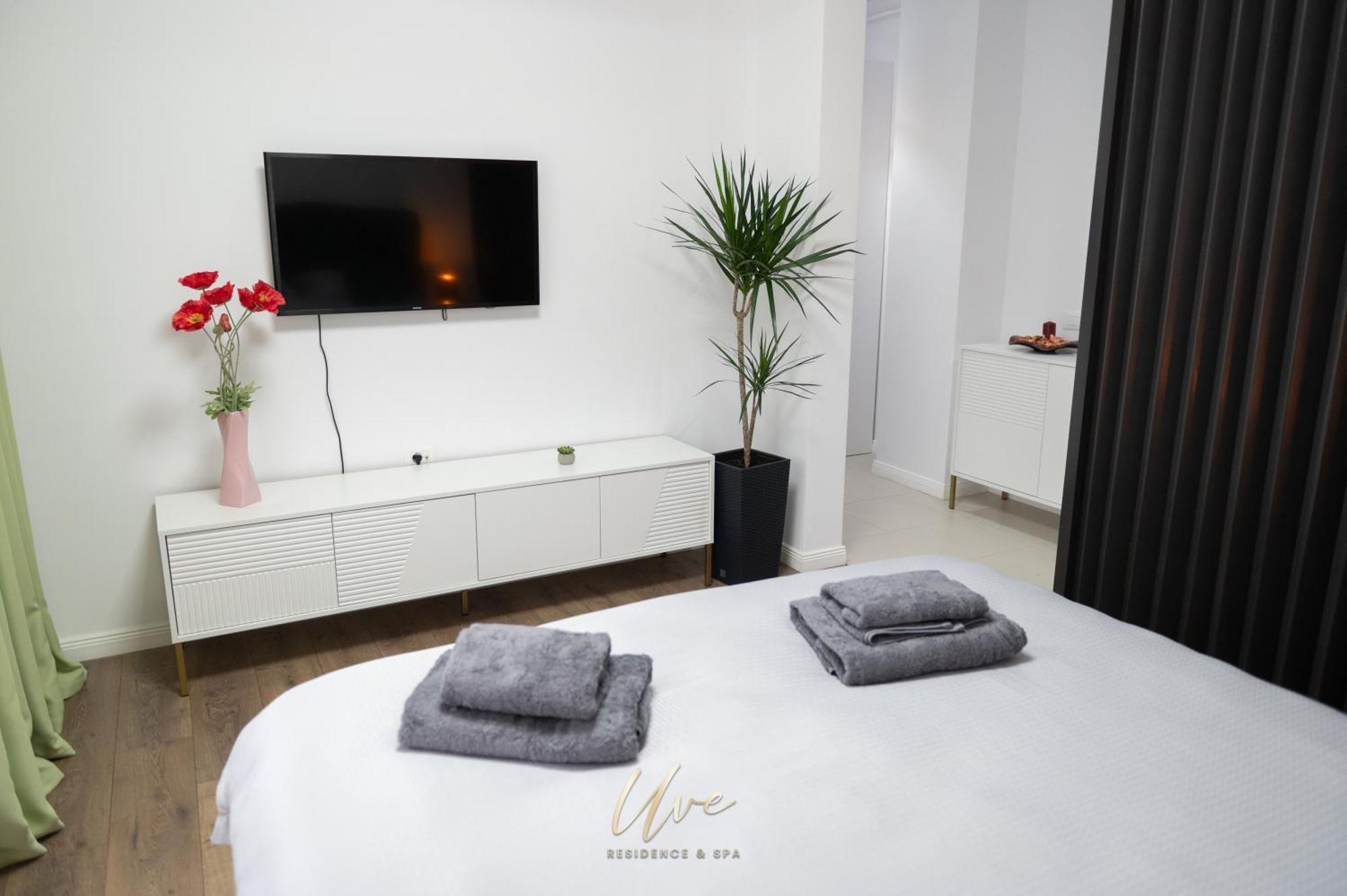 Uve Residence & Spa Piatra Neamţ Exterior foto