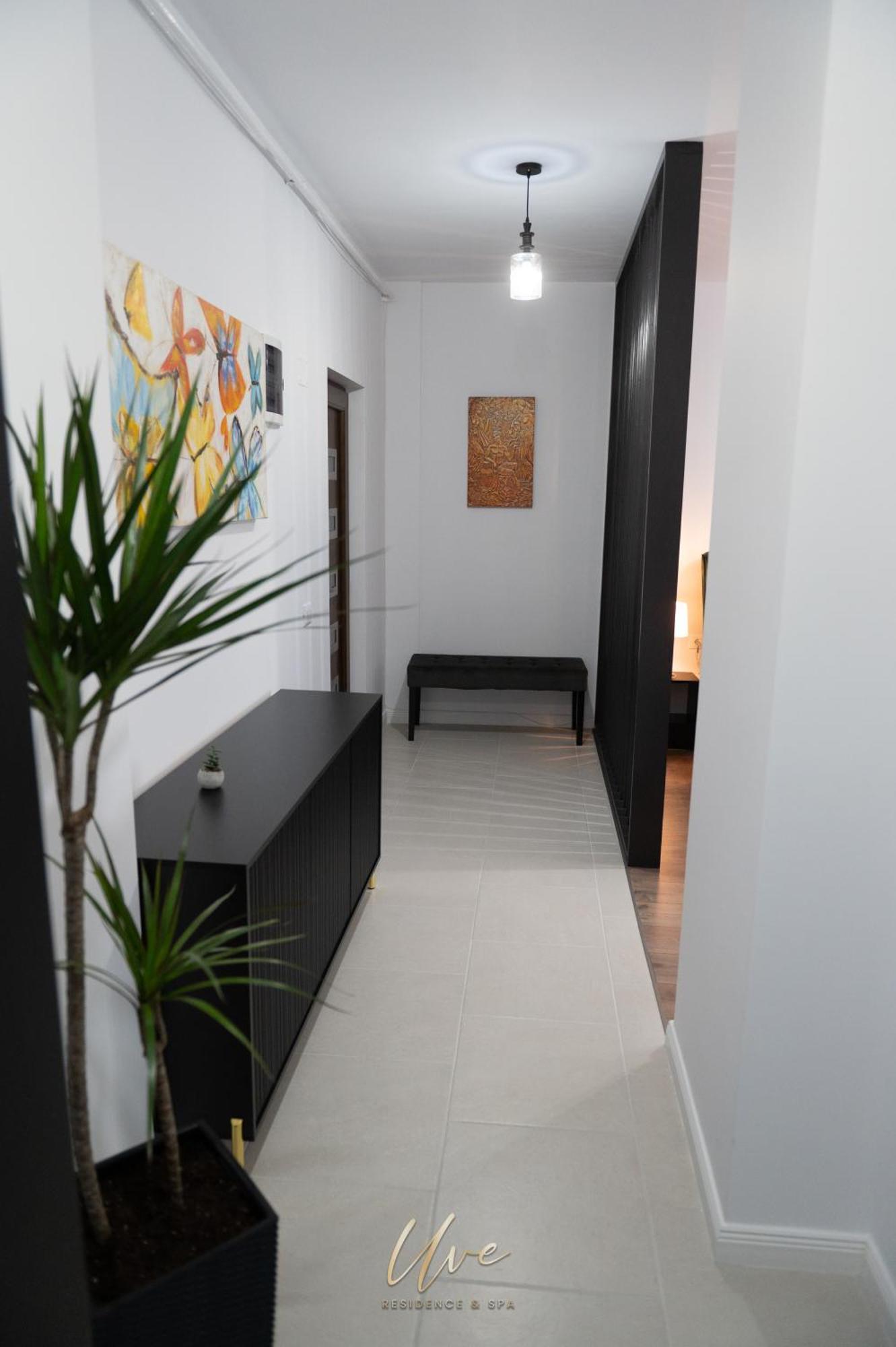 Uve Residence & Spa Piatra Neamţ Exterior foto